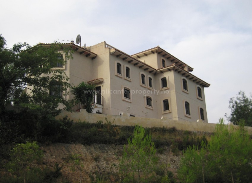 Casa de campo en La Nucia Centro