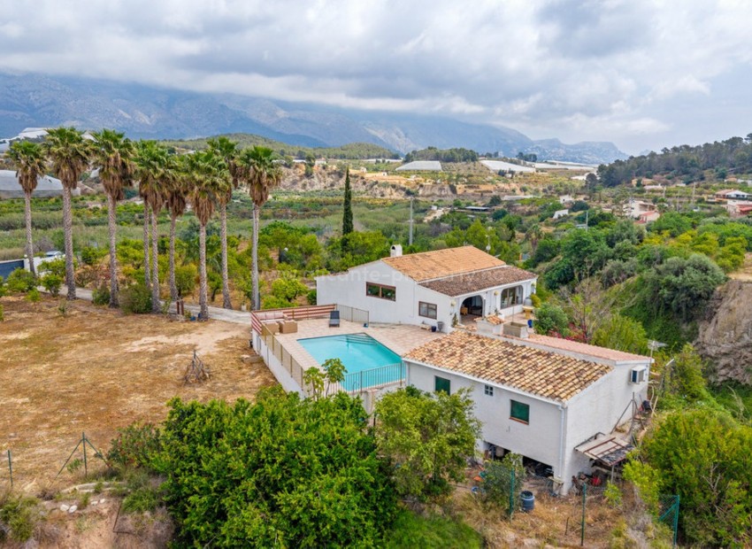 Casa de campo en La Nucia Centro