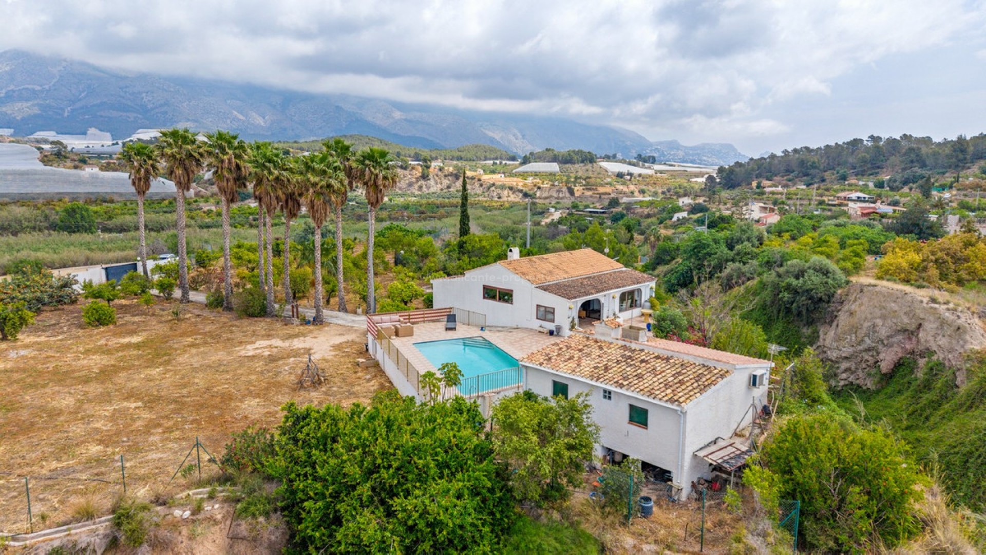 Casa de campo en La Nucia Centro