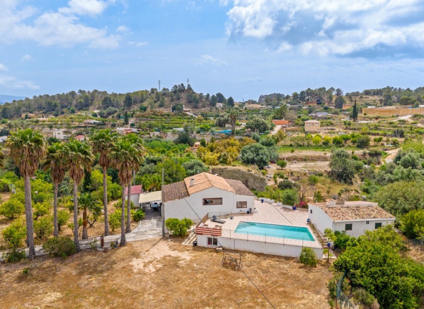 Casa de campo en La Nucia Centro