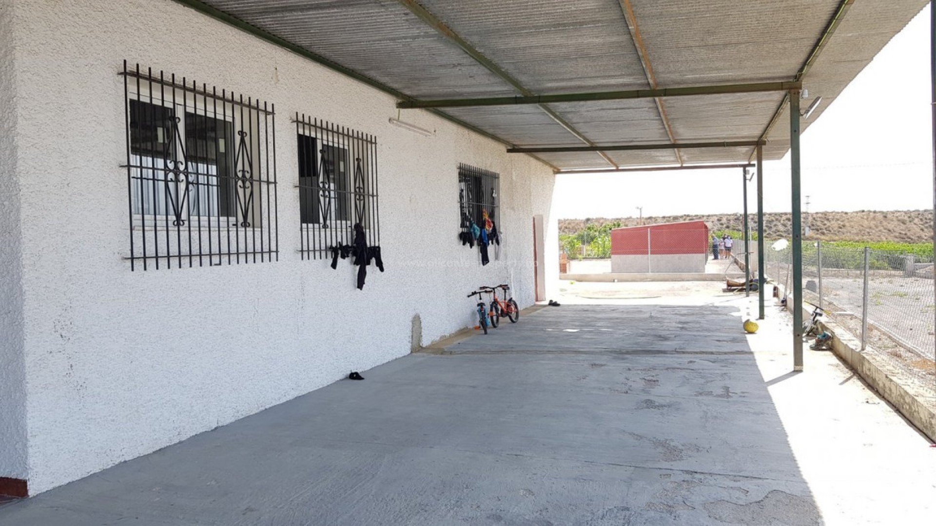 Casa de campo en Los Montesinos Centro