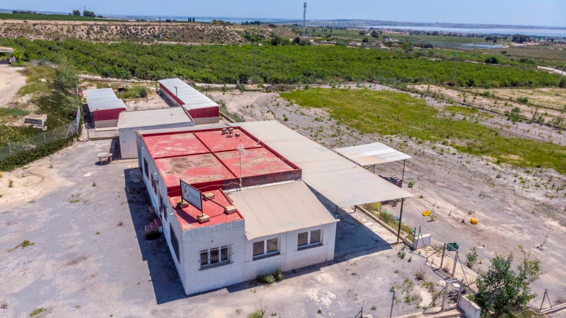 Casa de campo en Los Montesinos Centro