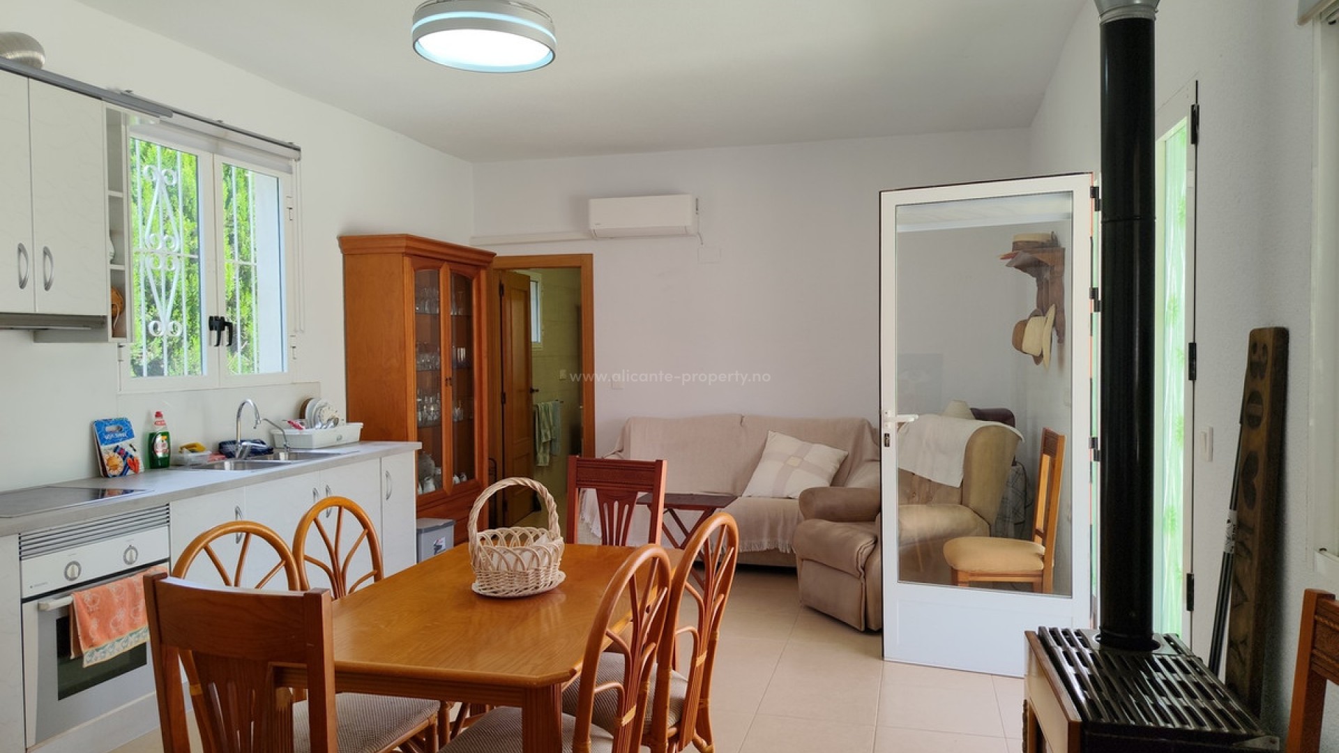 Casa de campo en Los Montesinos Centro