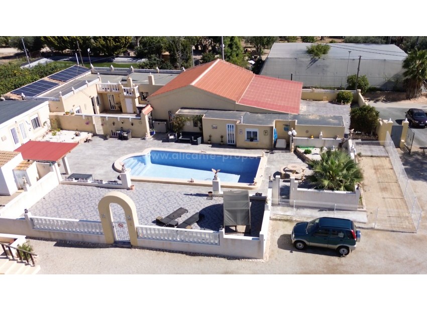 Casa de campo en Los Montesinos