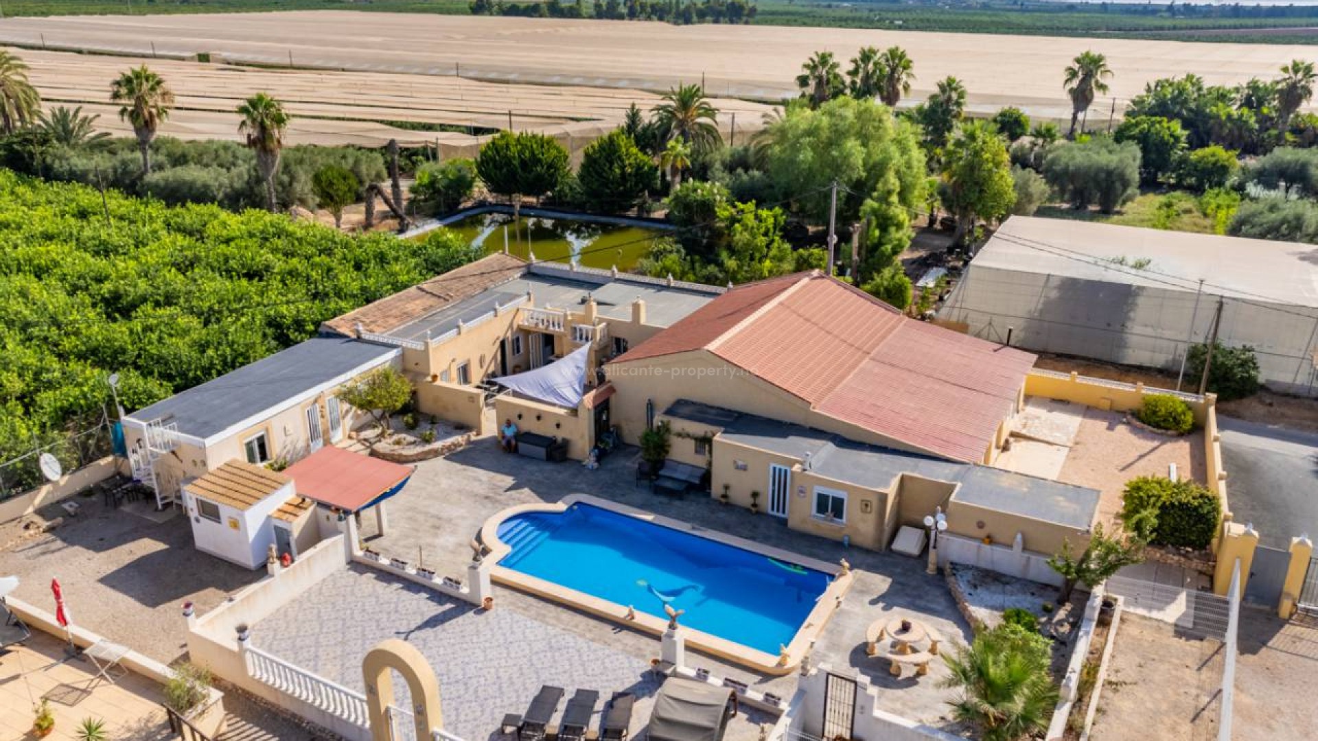 Casa de campo en Los Montesinos