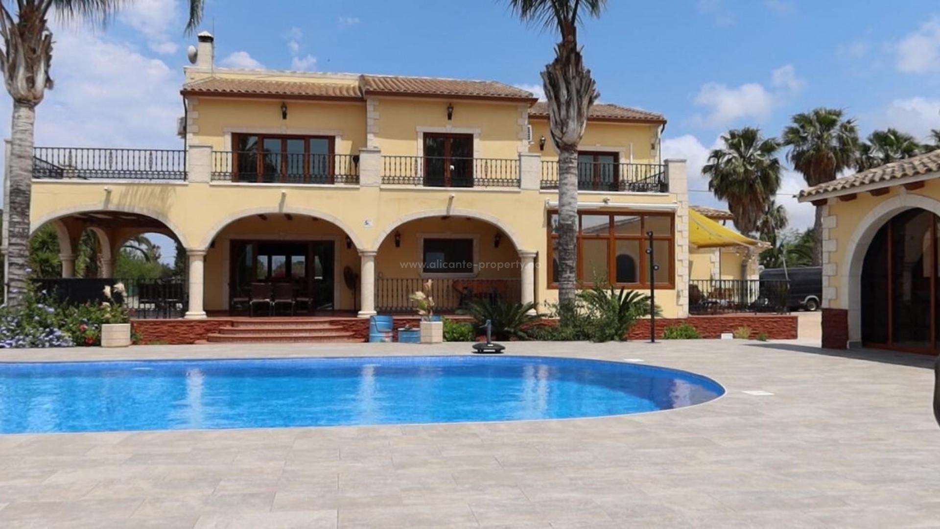 Casa de campo en Orihuela Centro