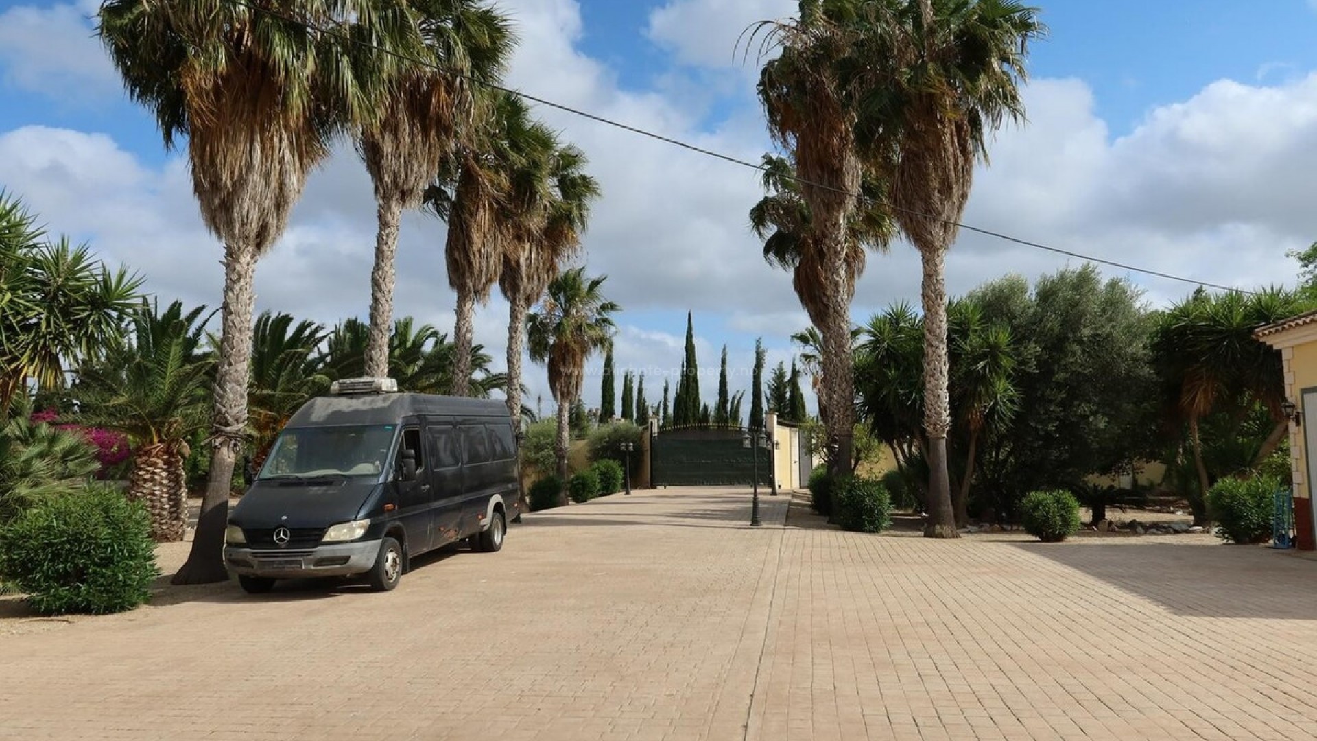 Casa de campo en Orihuela Centro