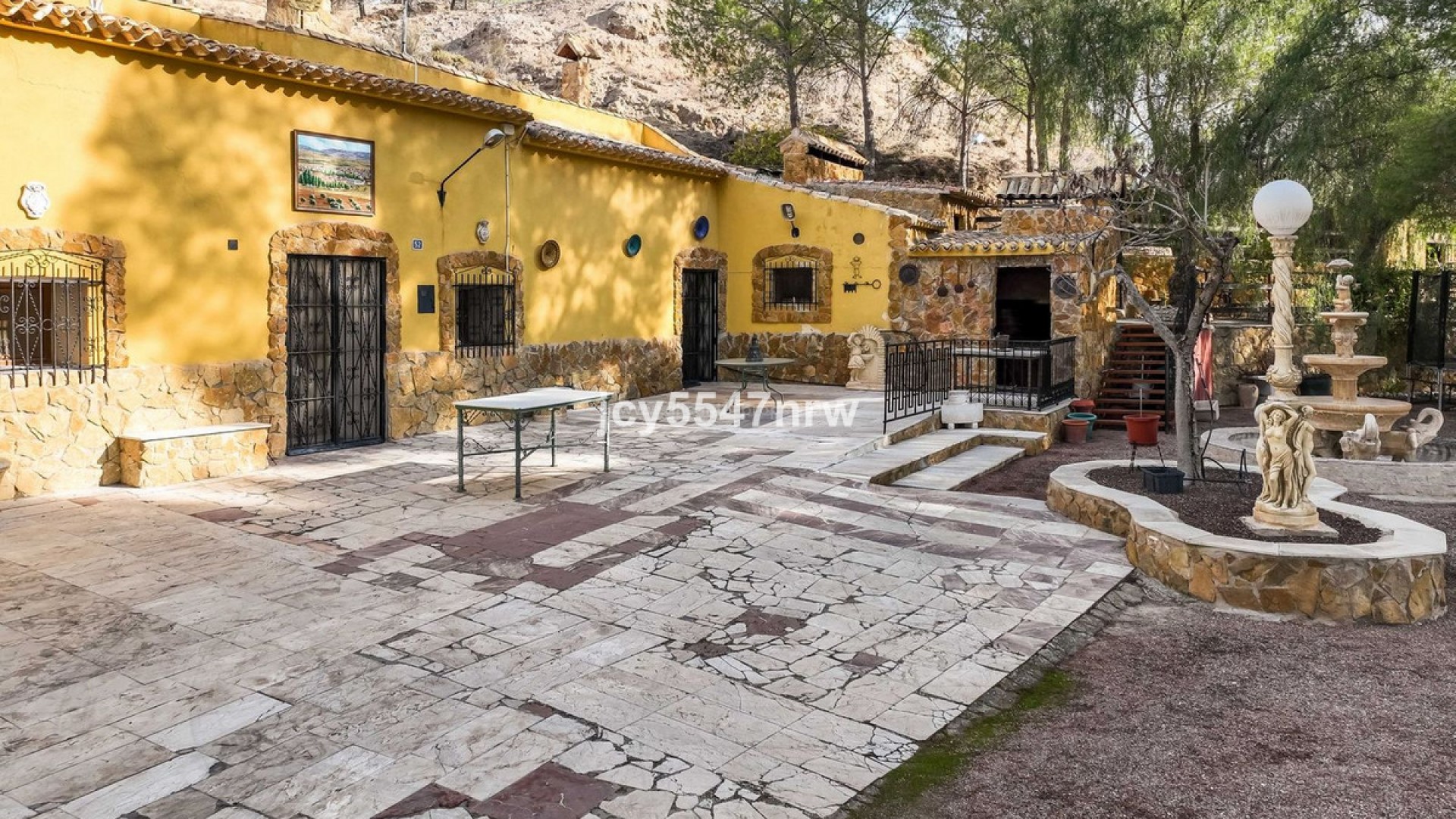 Casa de campo en Pinoso Centro