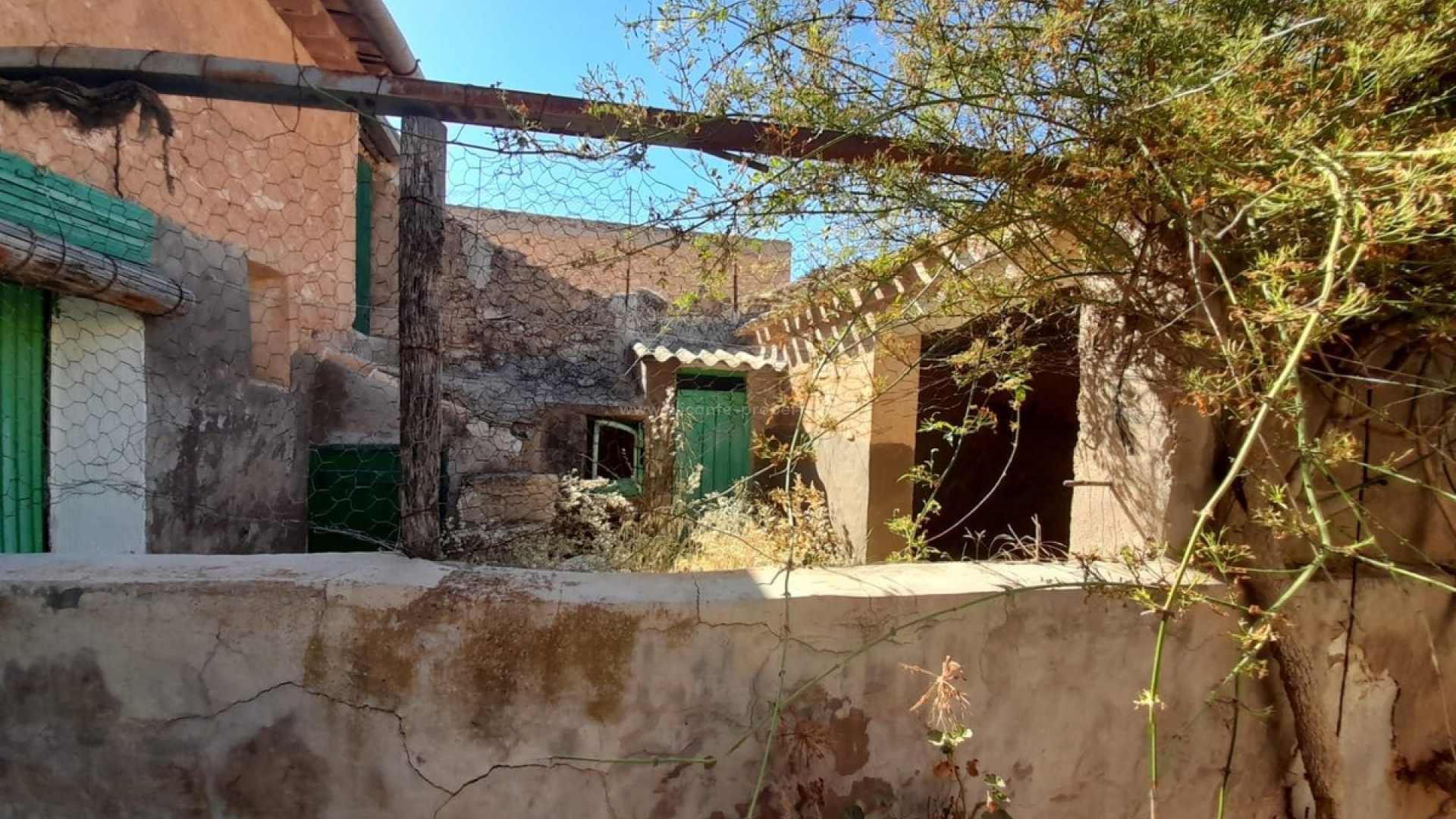 Casa de campo en Pinoso Centro