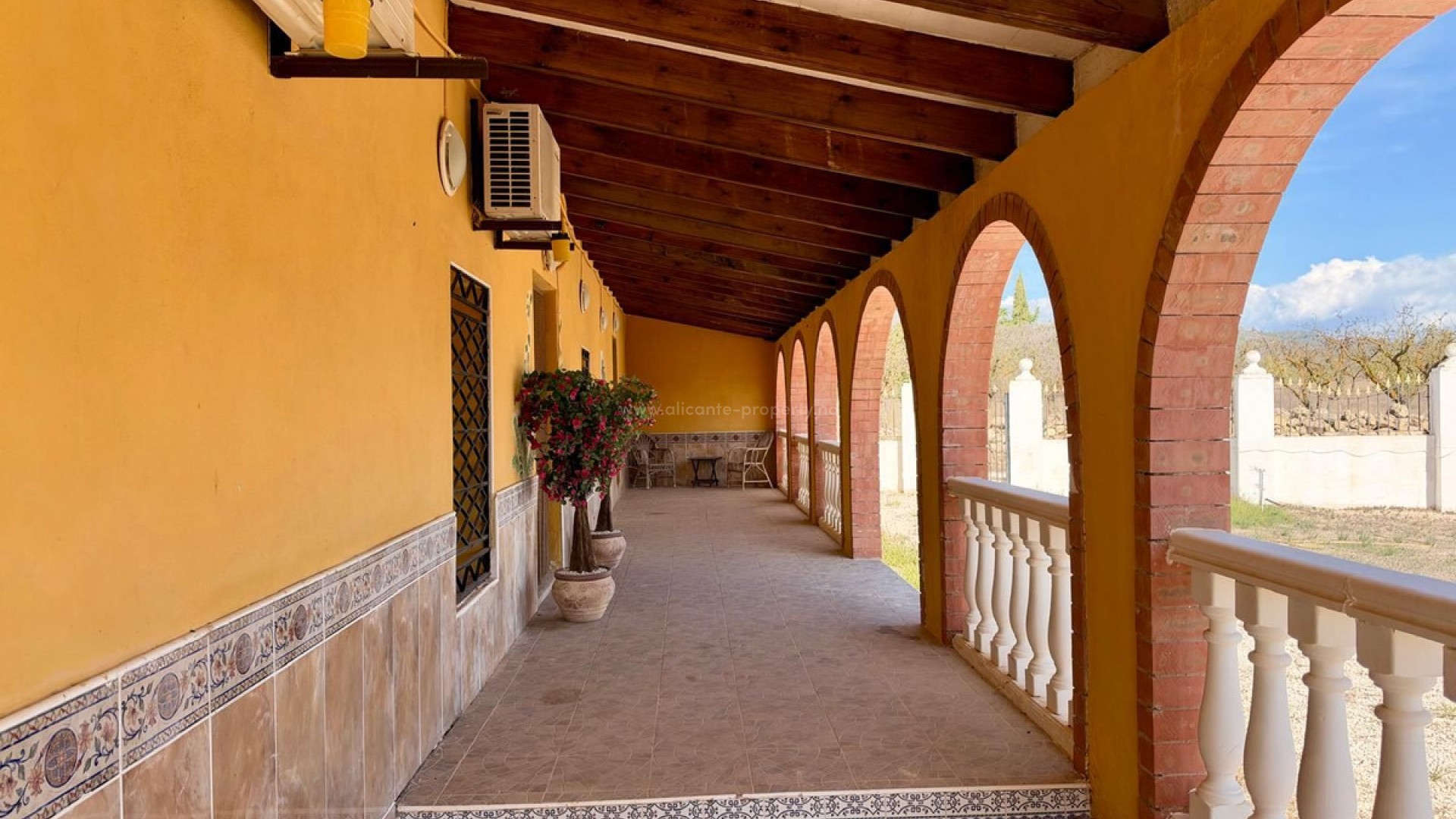 Casa de campo en Pinoso Centro
