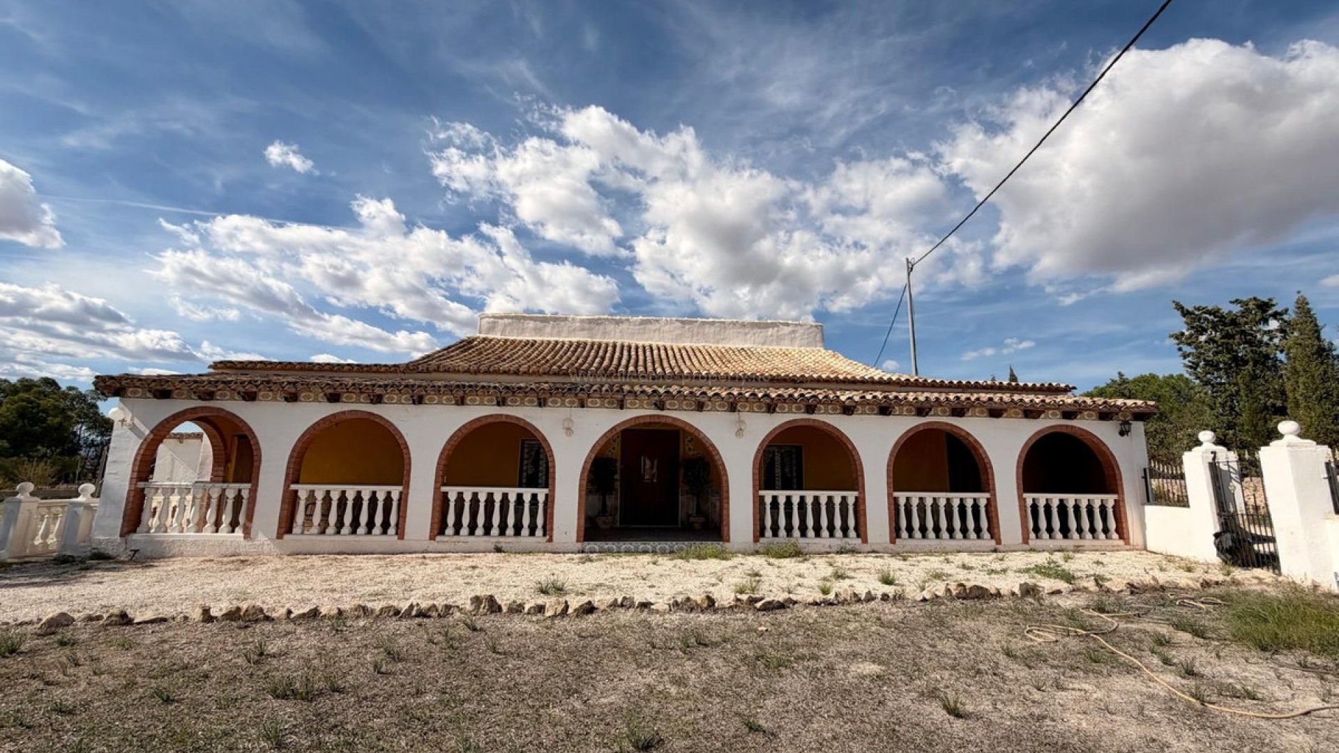 Casa de campo en Pinoso Centro