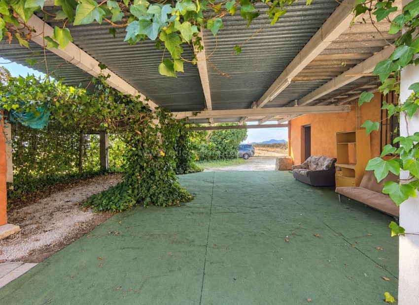Casa de campo en Pinoso Centro