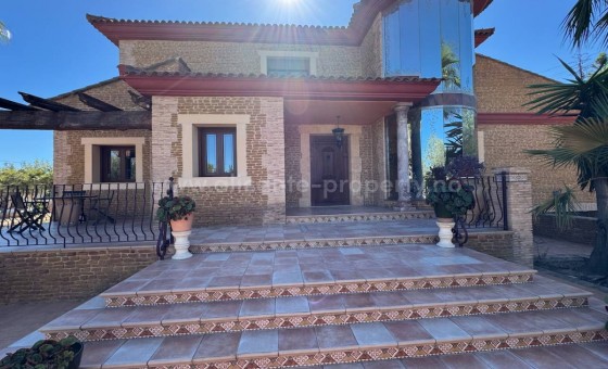 Casa de campo - Reventa - Los Montesinos - Los Montesinos