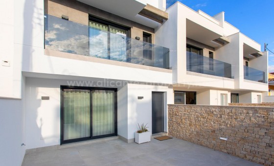 Casa de Pueblo - Nueva construcción  - Pilar de la Horadada - La Torre de la Horadada