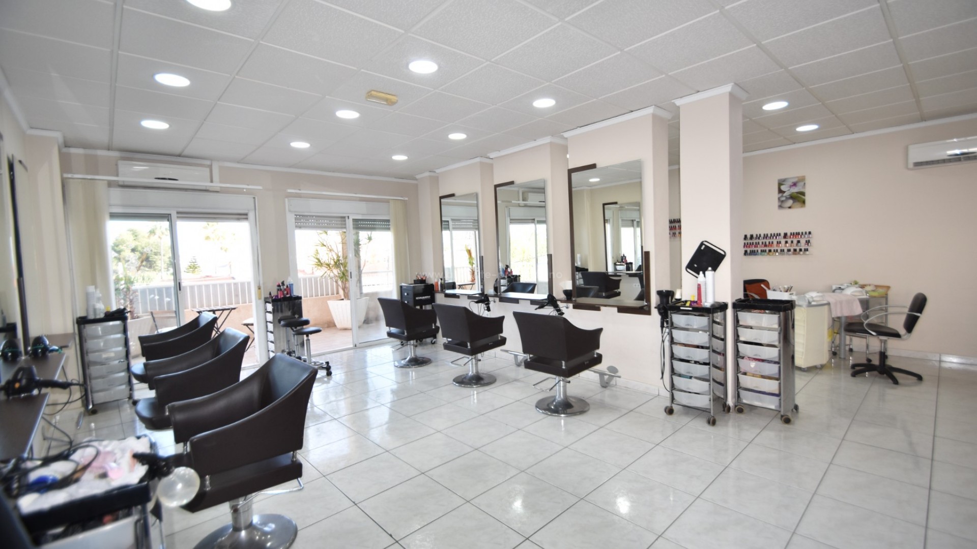 Comercial en Center