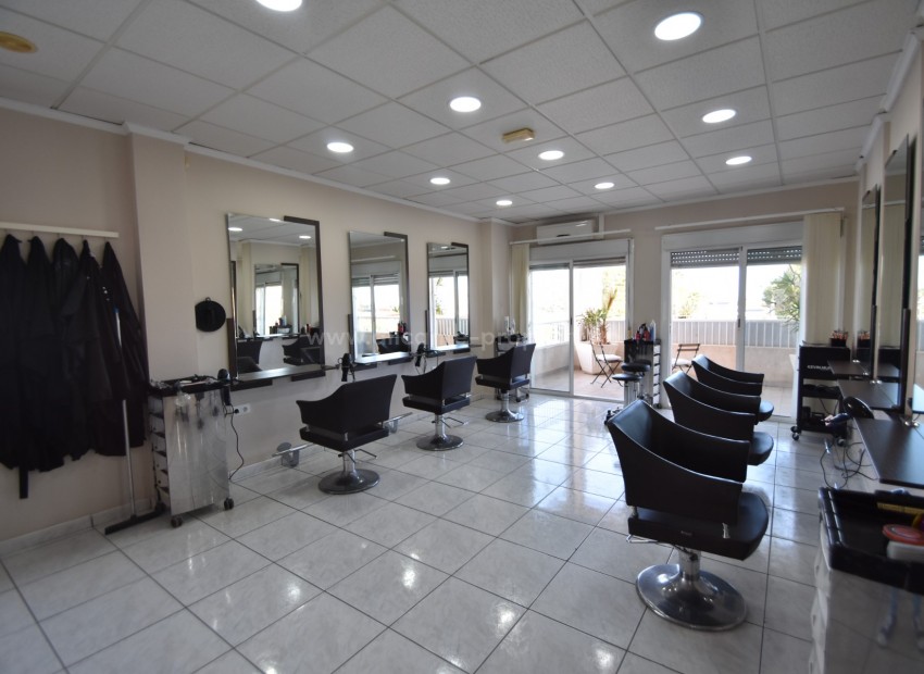 Commercial in Center