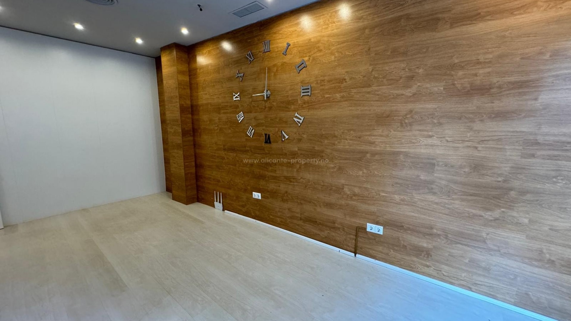 Commercial in Guardamar del Segura