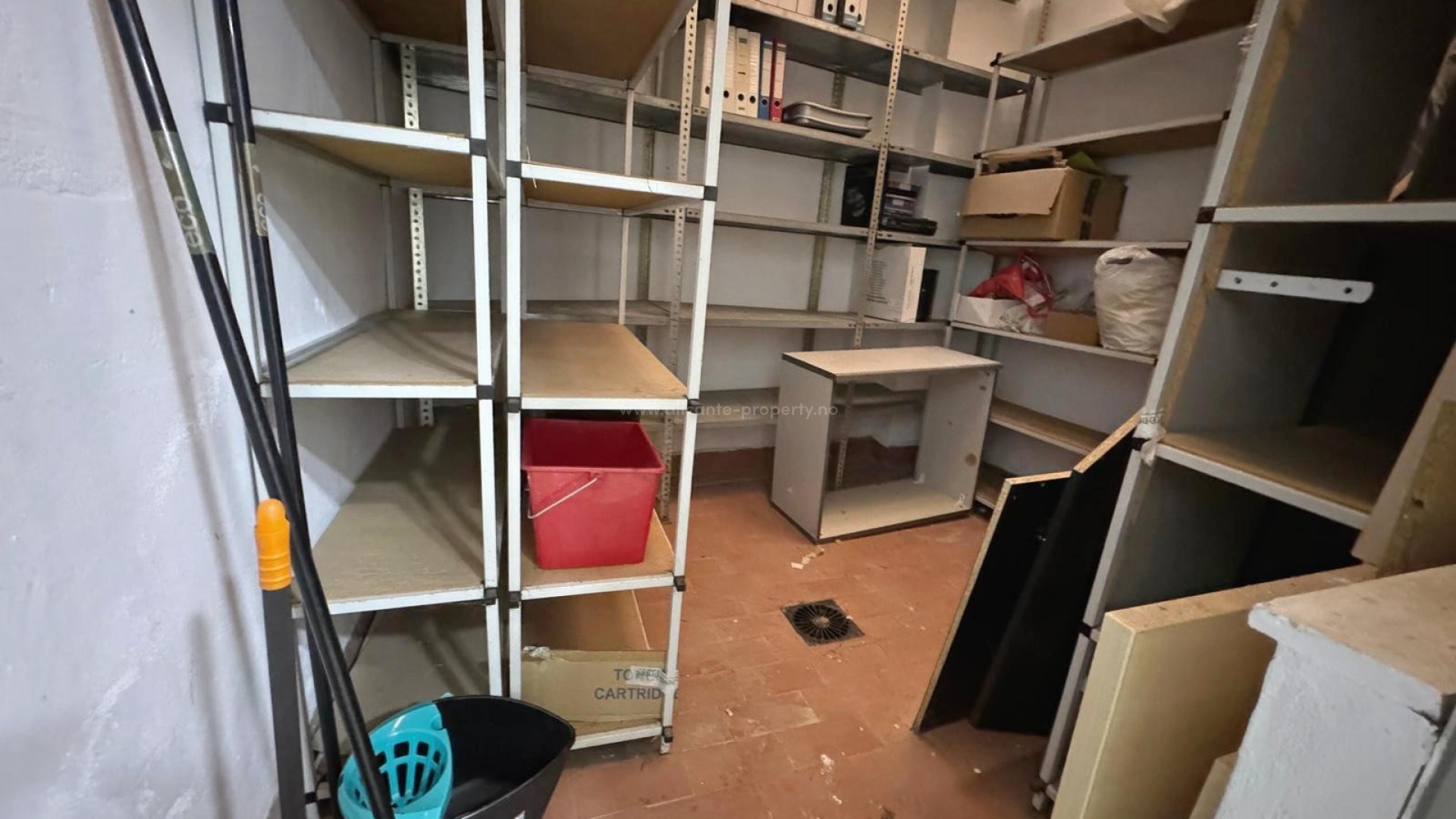 Commercial in Guardamar del Segura