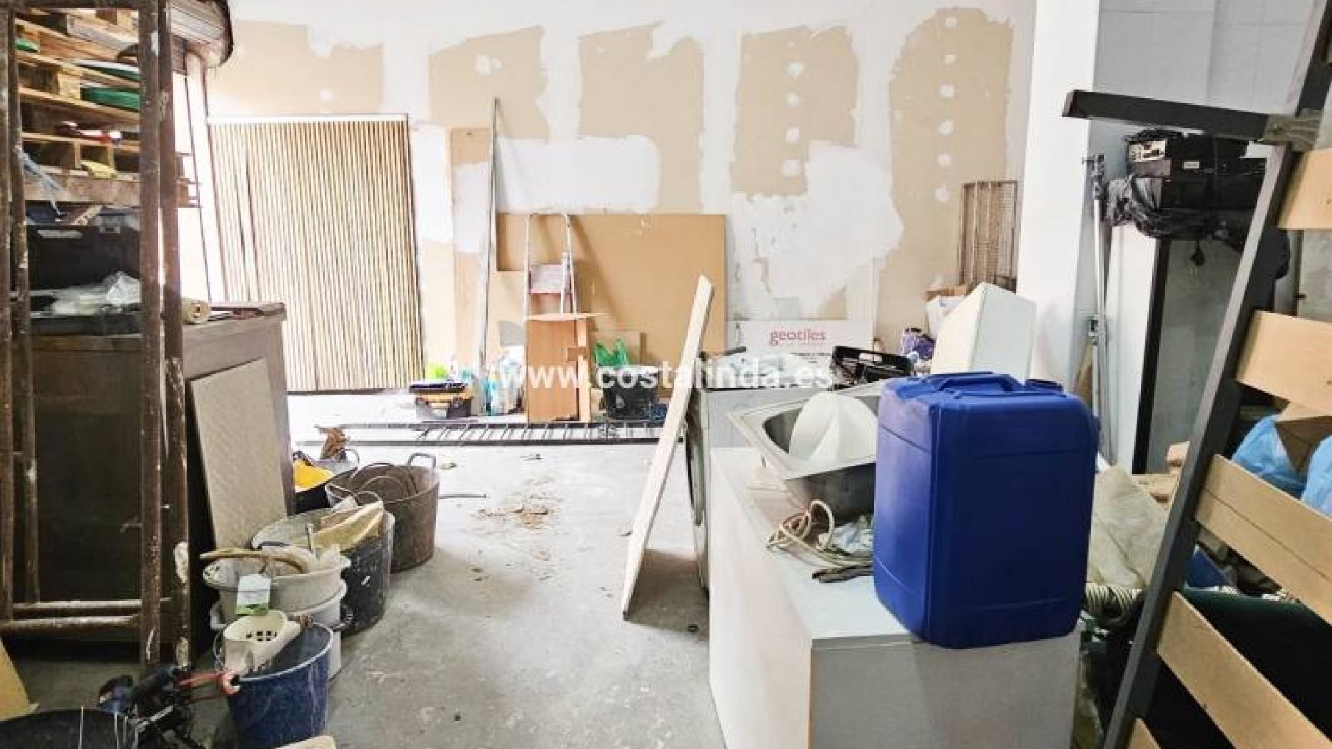 Commercial in Los Alcazares