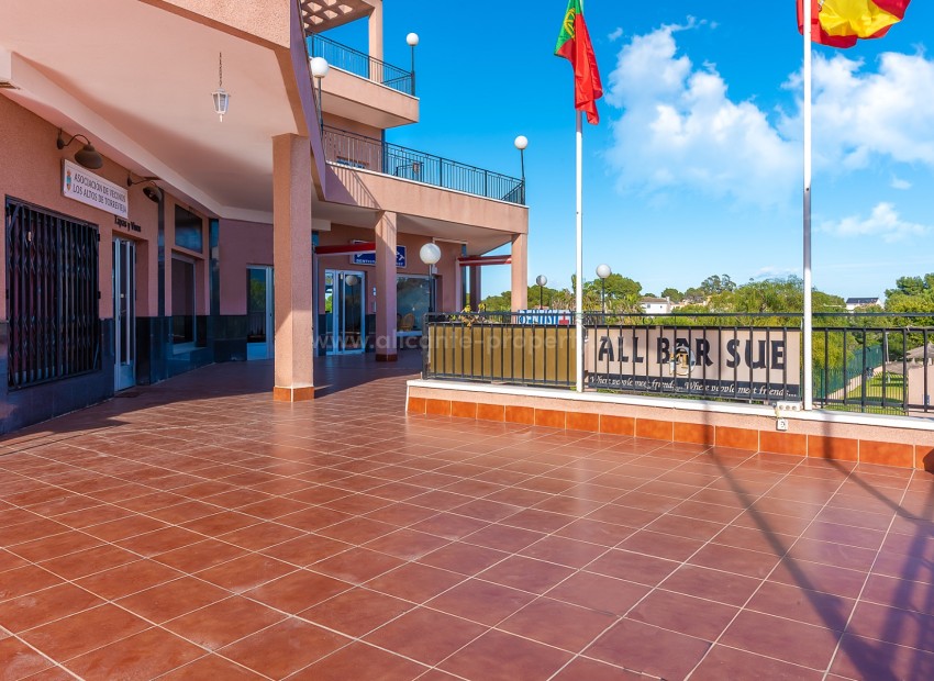 Commercial in Orihuela Costa