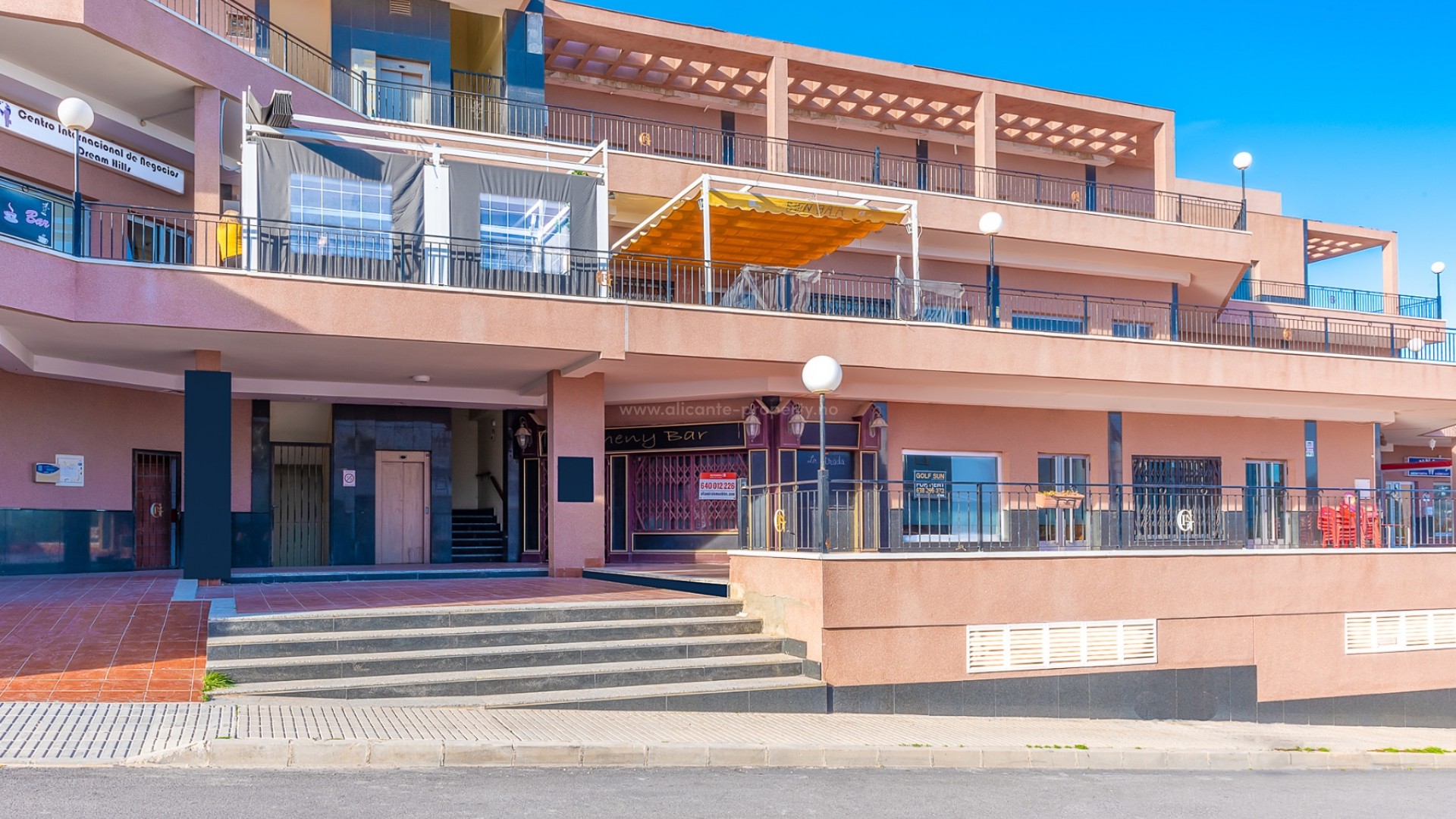 Commercial in Orihuela Costa