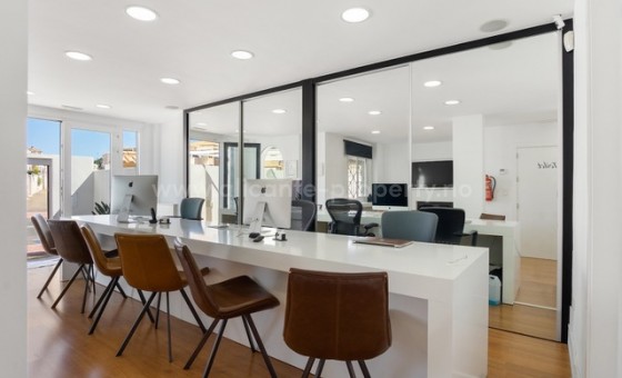 Commercial - Resale - Torrevieja - Torrevieja