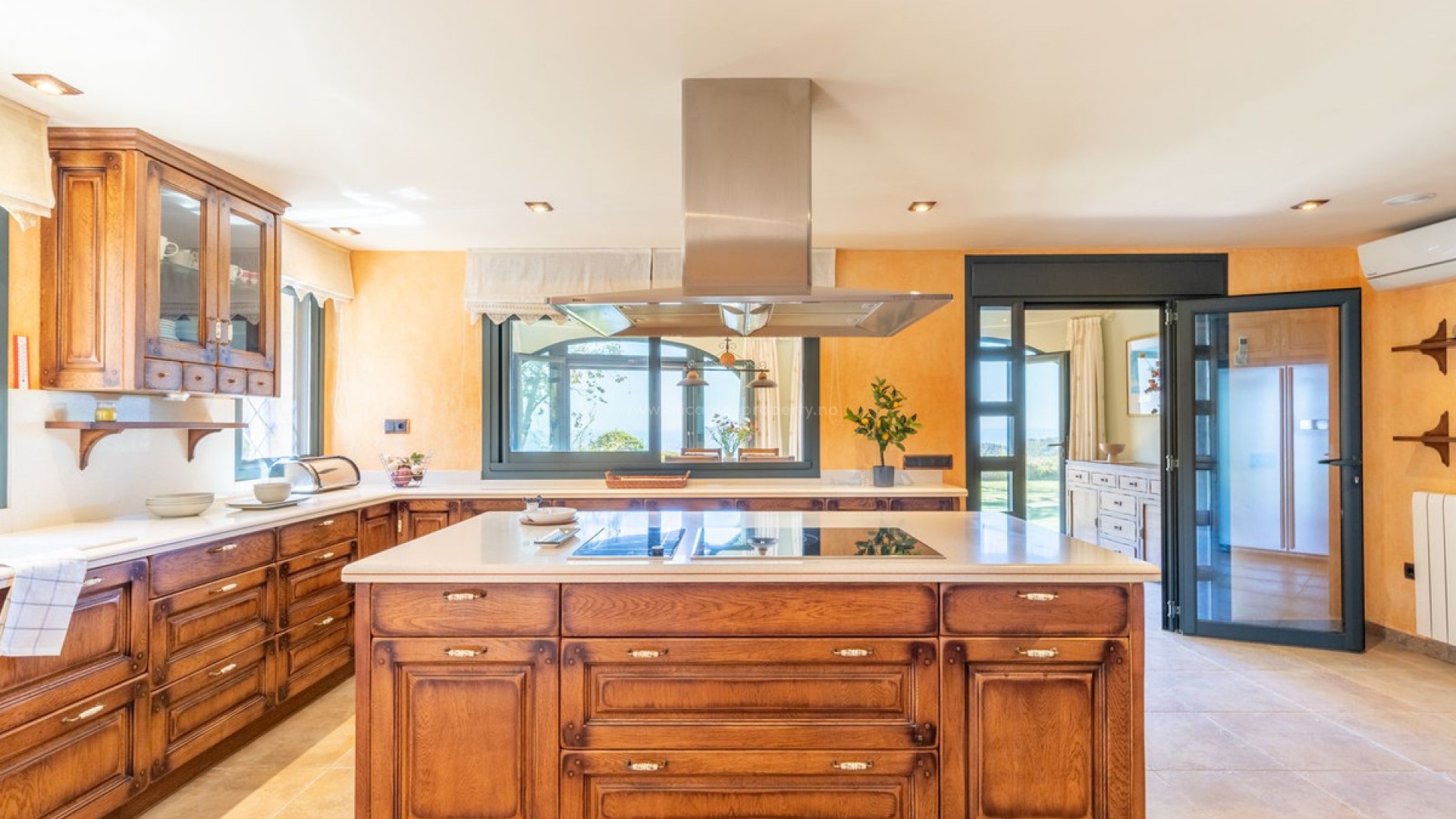 Country House in Benimarco