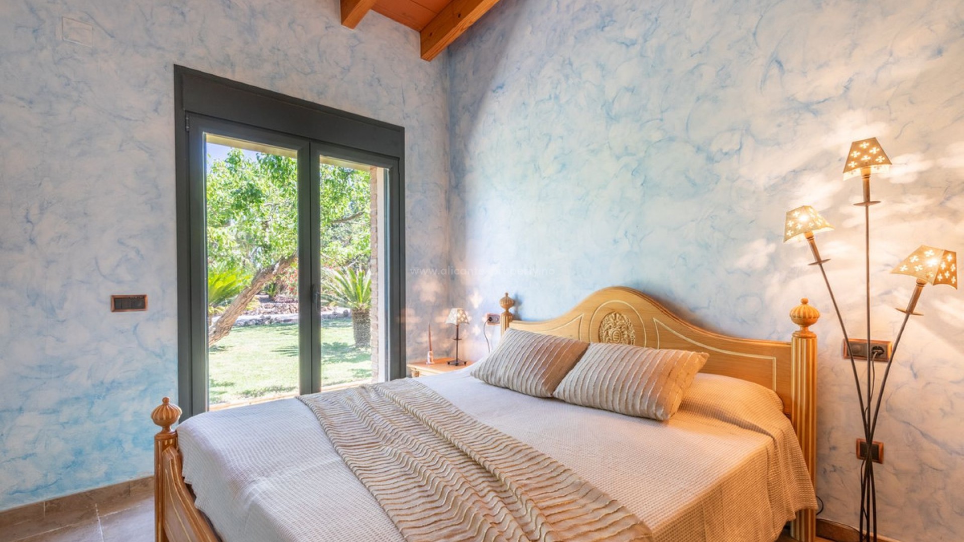 Country House in Benimarco