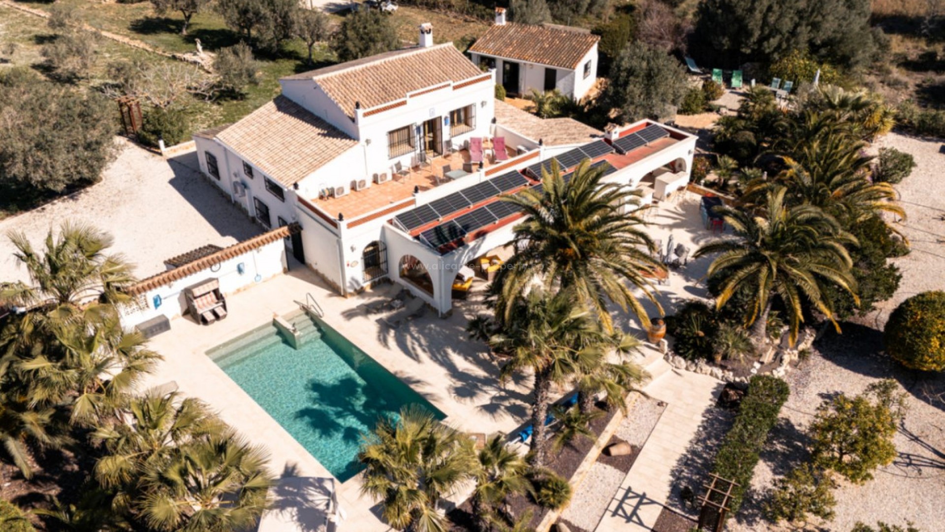 Country House in Canor