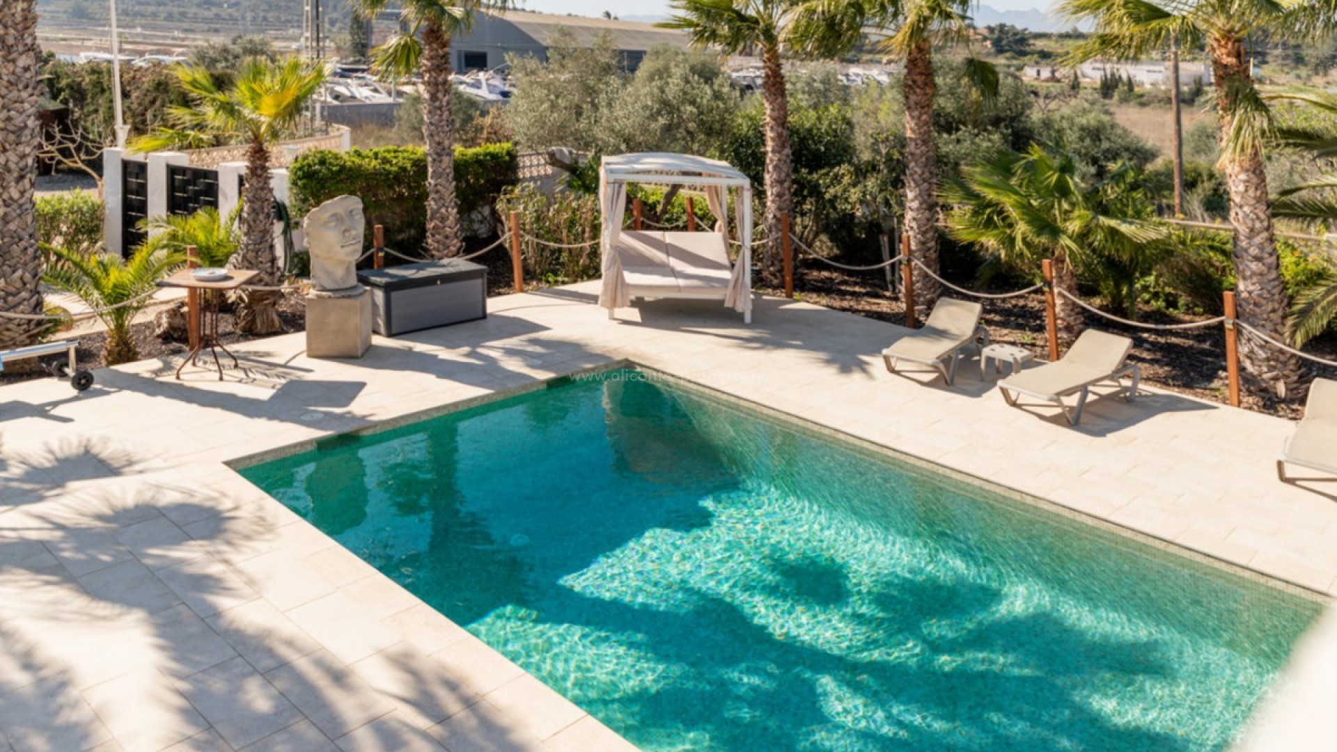 Country House in Canor