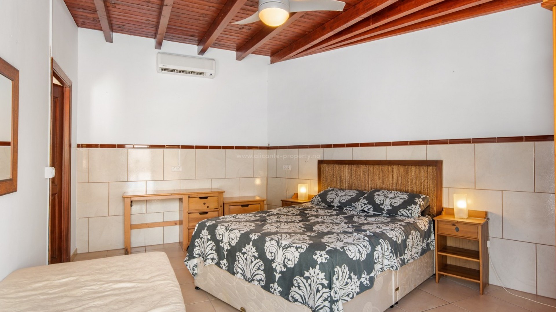 Country House in Catral