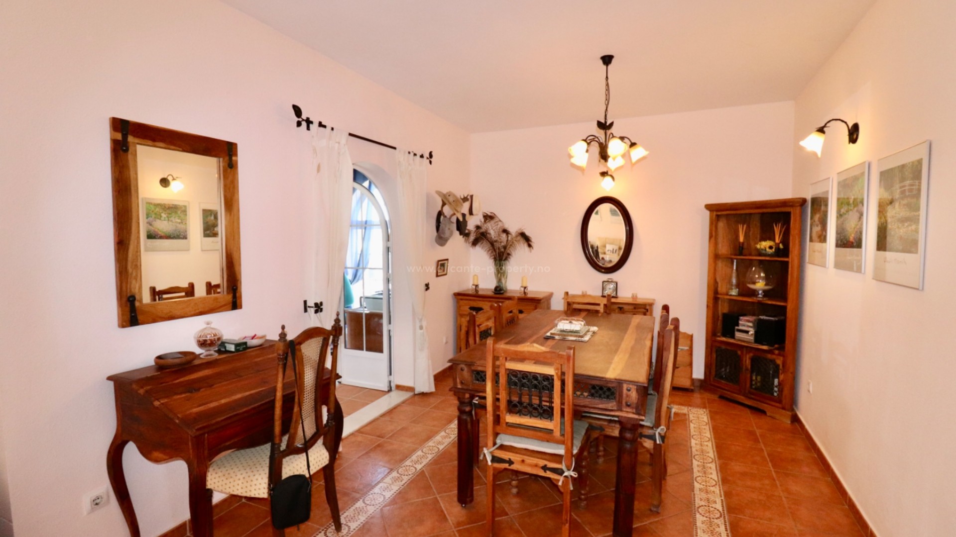 Country House in Catral