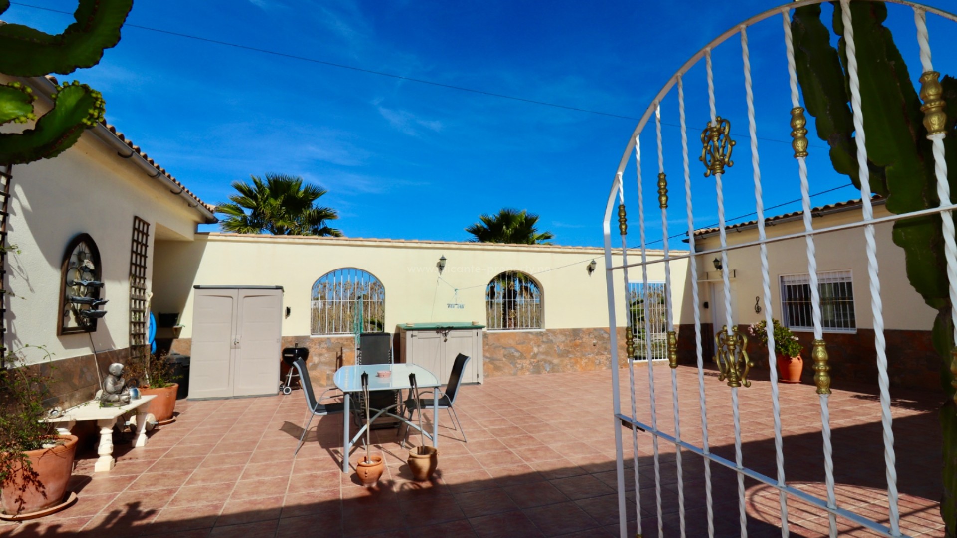 Country House in Catral