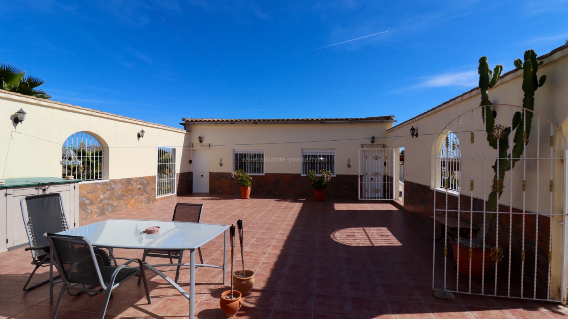 Country House in Catral