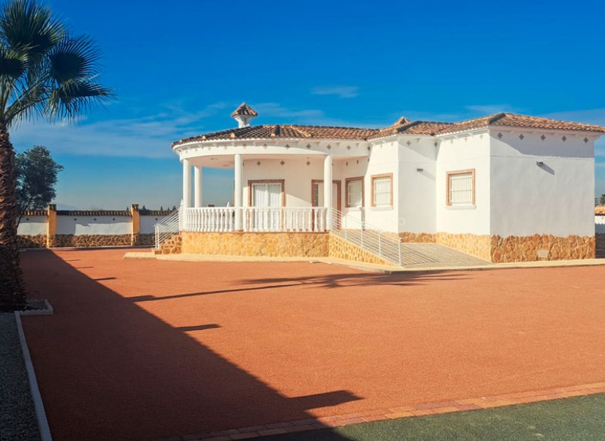 Country House in Catral