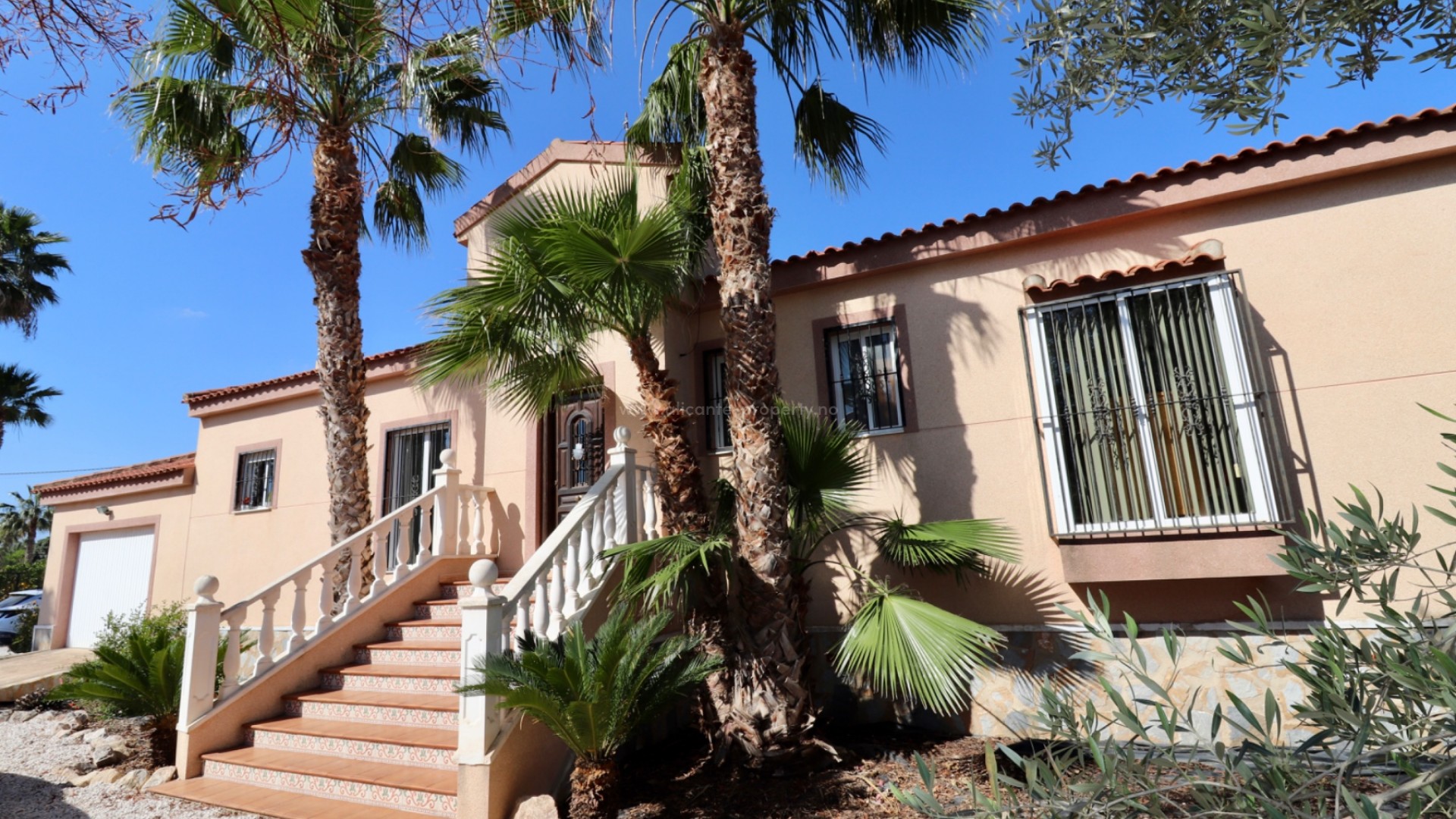 Country House in Catral