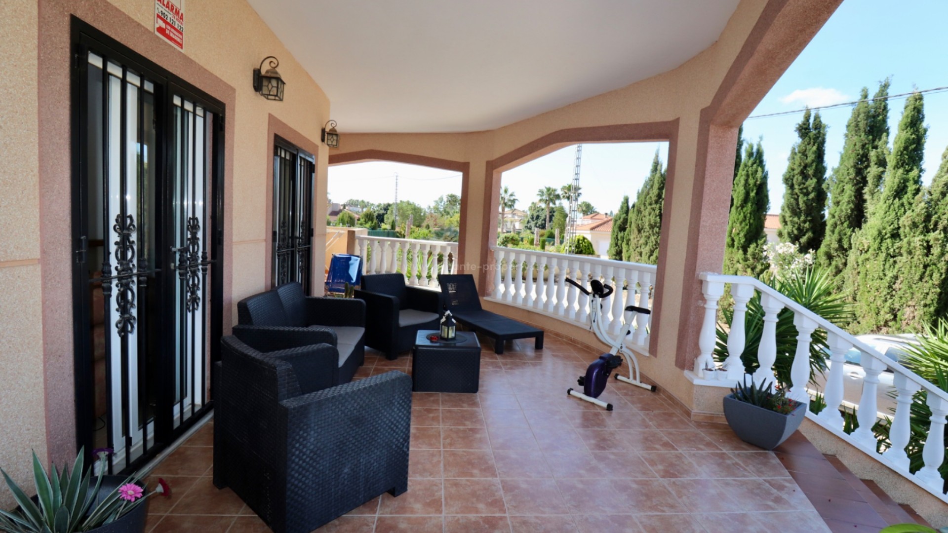 Country House in Catral