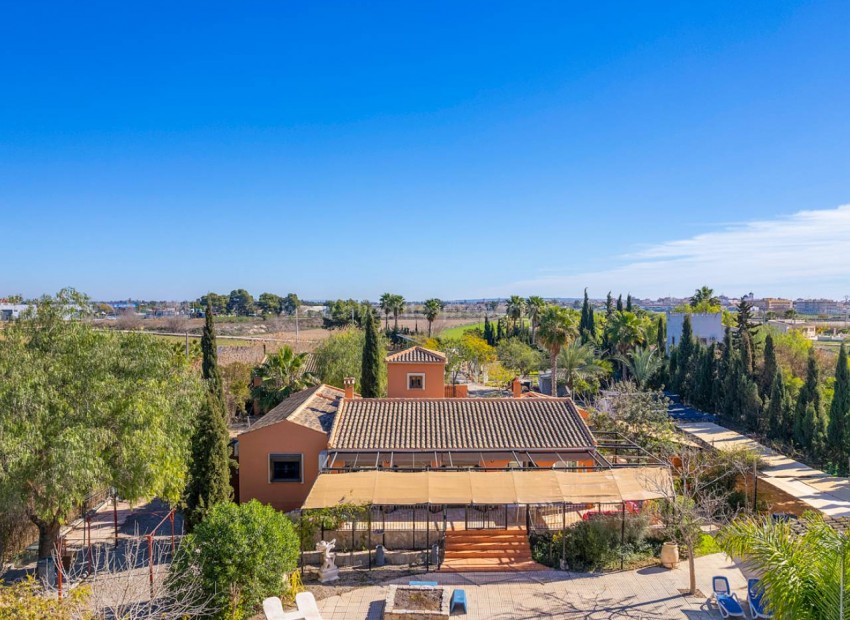 Country House in Catral