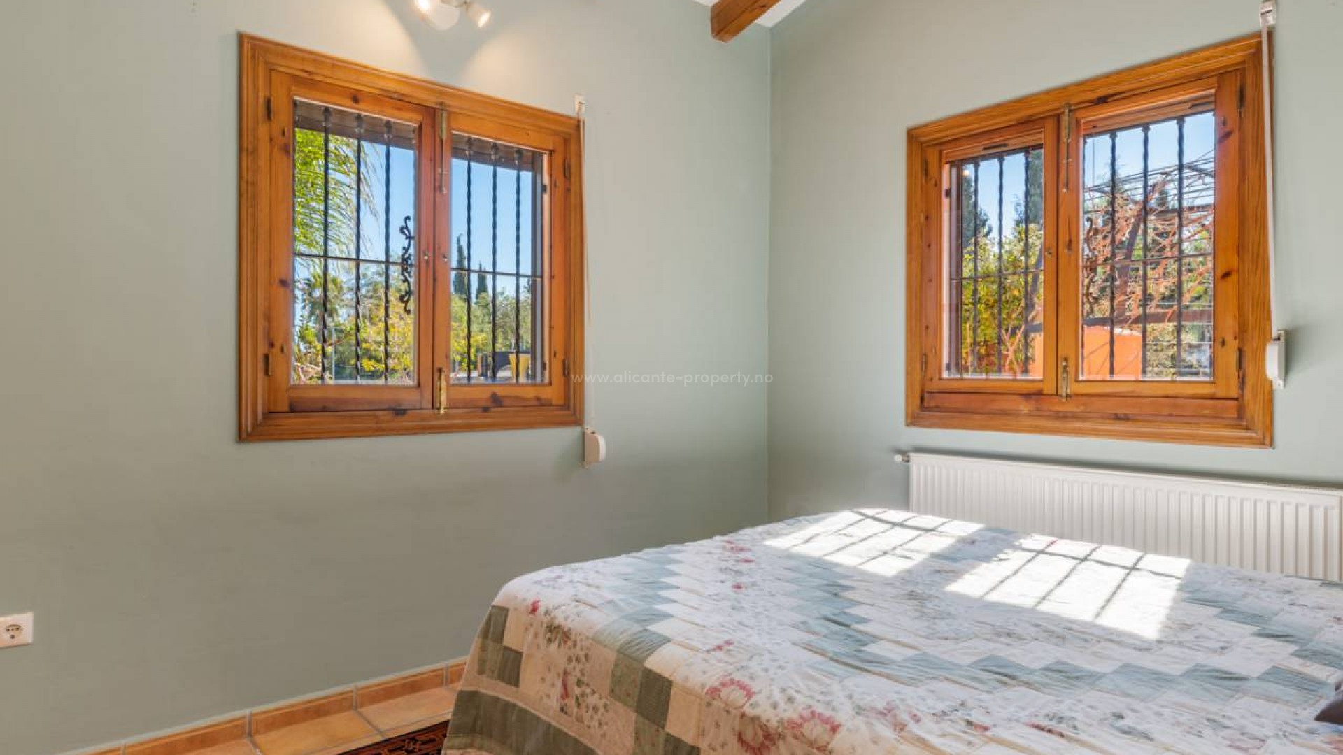 Country House in Catral