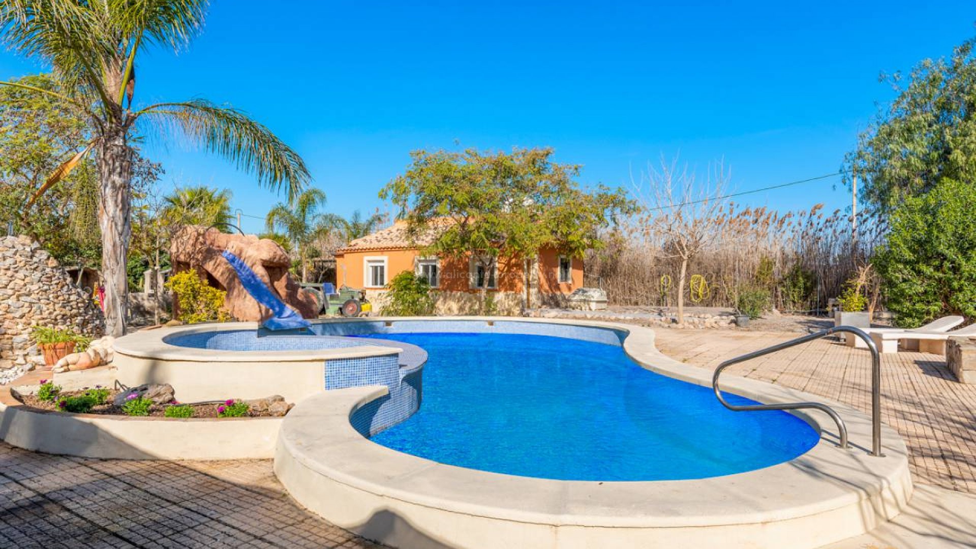 Country House in Catral