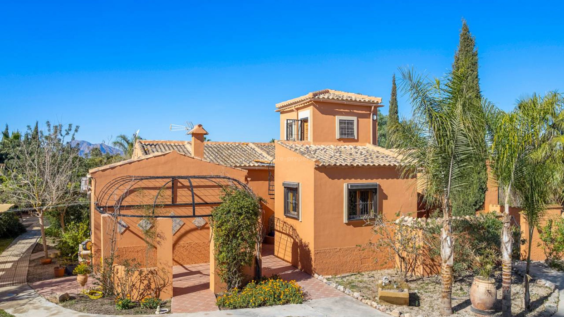 Country House in Catral