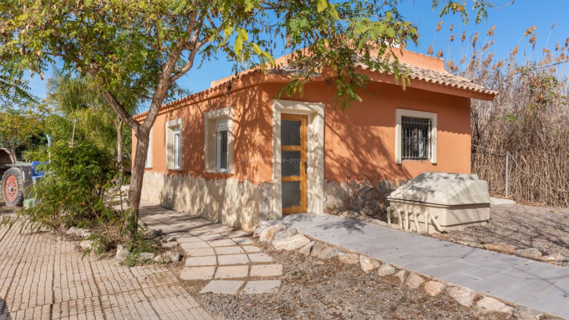 Country House in Catral