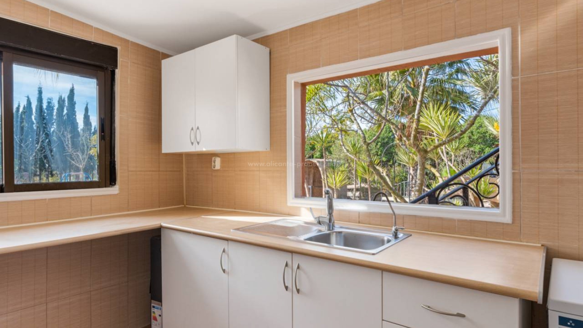 Country House in Catral