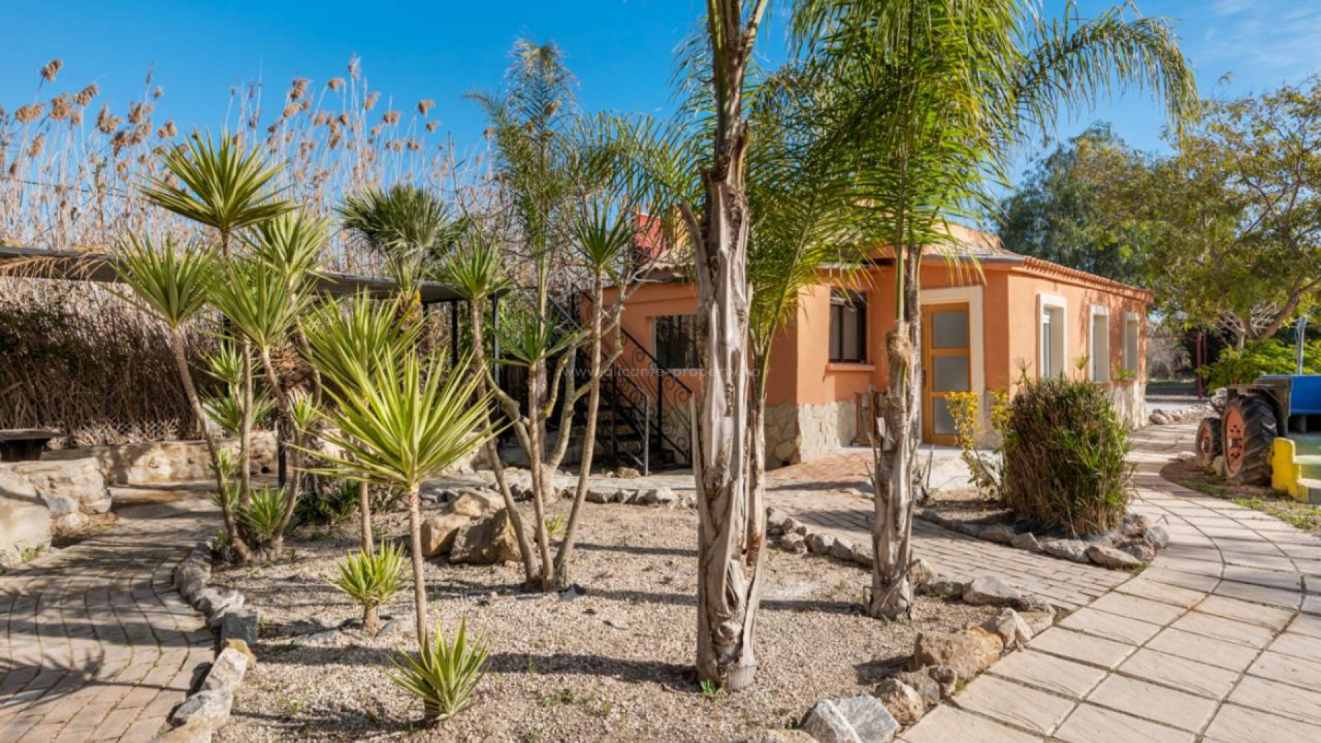 Country House in Catral