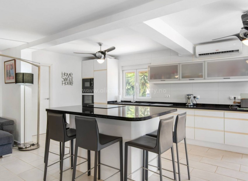 Country House in Catral