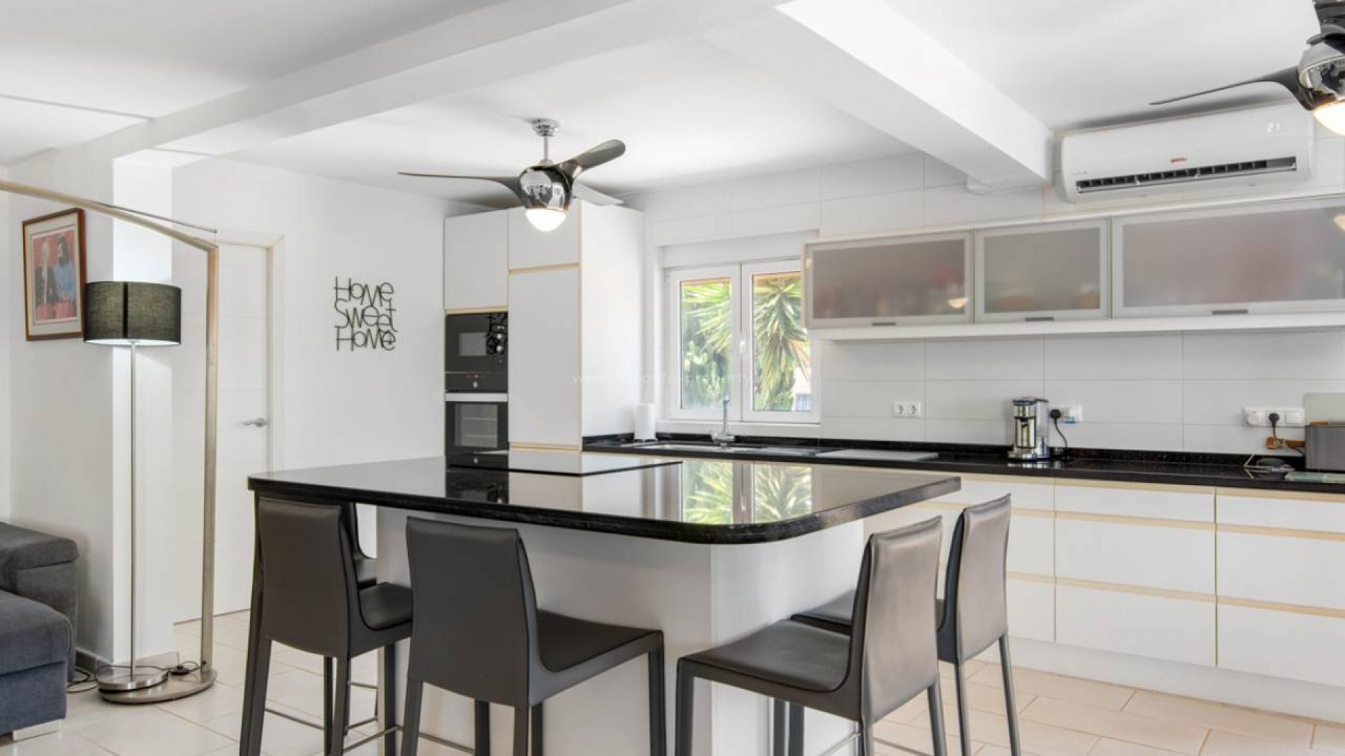 Country House in Catral