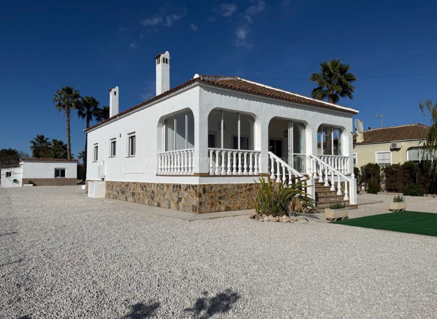 Country House in Dolores Centro