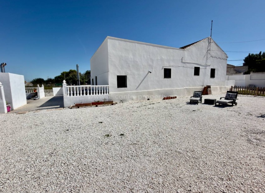 Country House in Dolores