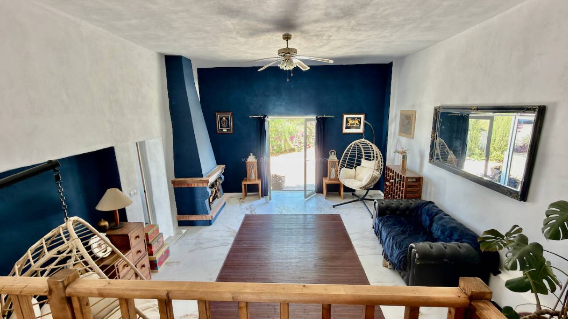 Country House in Dolores