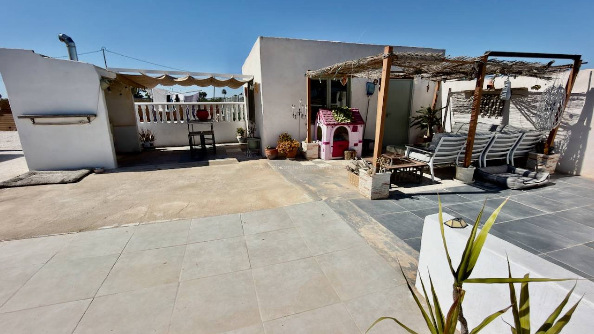 Country House in Dolores